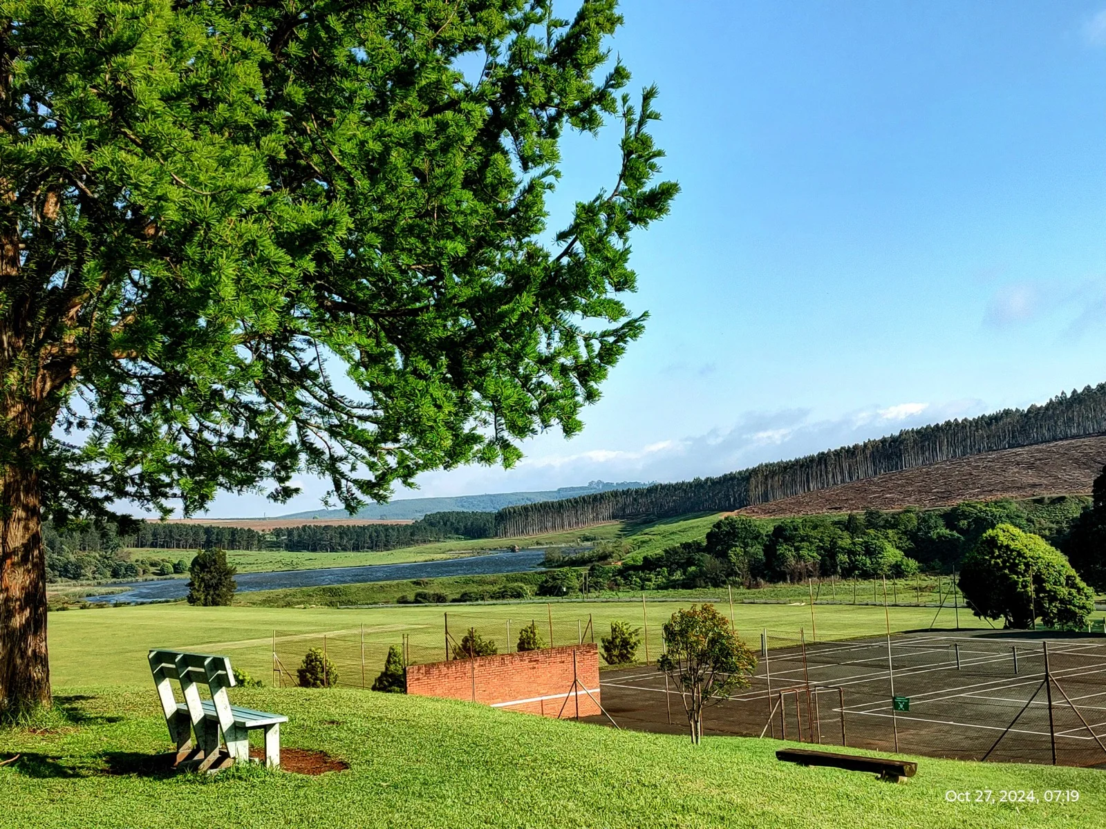 Sports grounds and water in the wider Hermannsburg setting